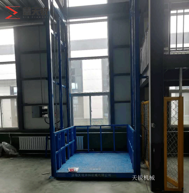 湘西导轨式升降机验收合格